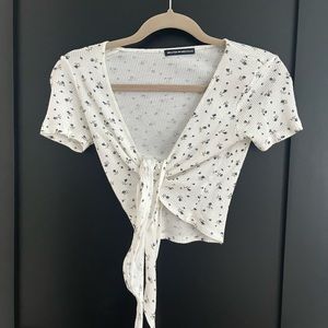Brandy Melville wrap top